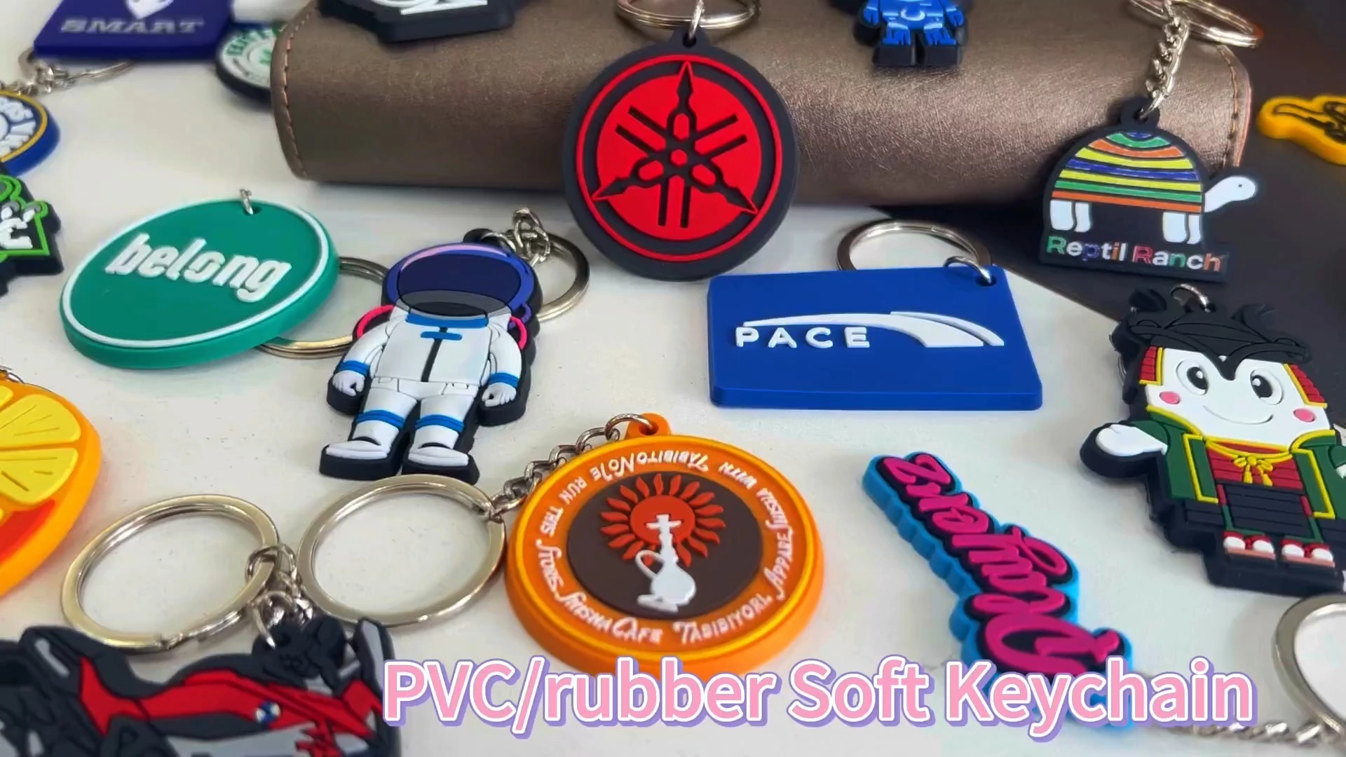 Pengilang Rantai Kunci PVC Cenderahati Rantai Kunci PVC 2D 3D Tersuai Getah Silikon Bulat Lembut 1