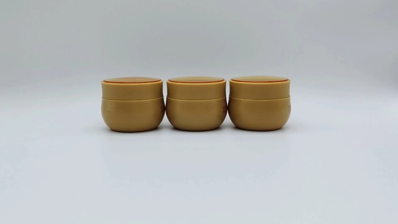 Glamorous 50g Tawny cream jars made of PE/PET 1