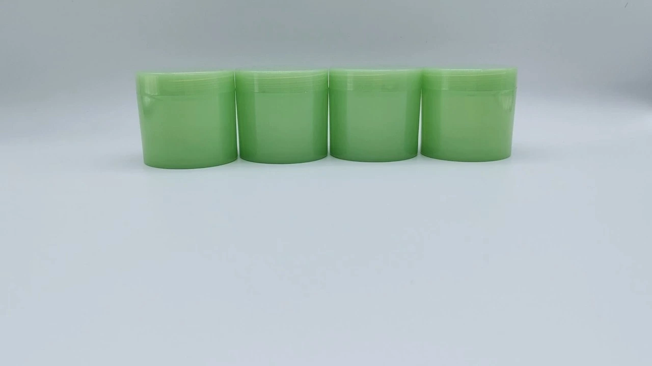 Glamorous 100g Cylindrical green PP cream jars 1