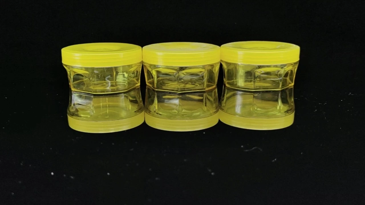 Glamorosos tarros de crema de PP transparentes amarillos de 70 g 1