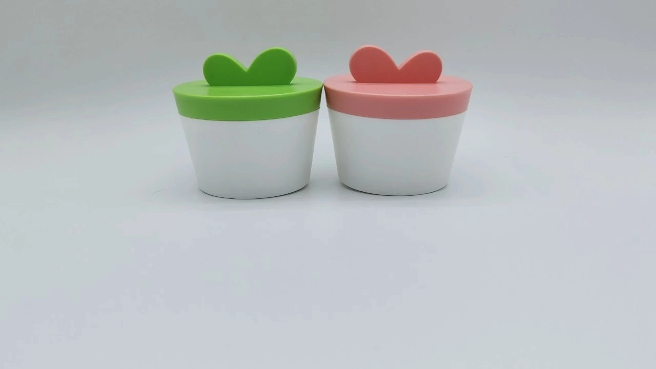 Glamorosos frascos de PP con forma de hierba verde/rosa para crema hidratante para bebés 1