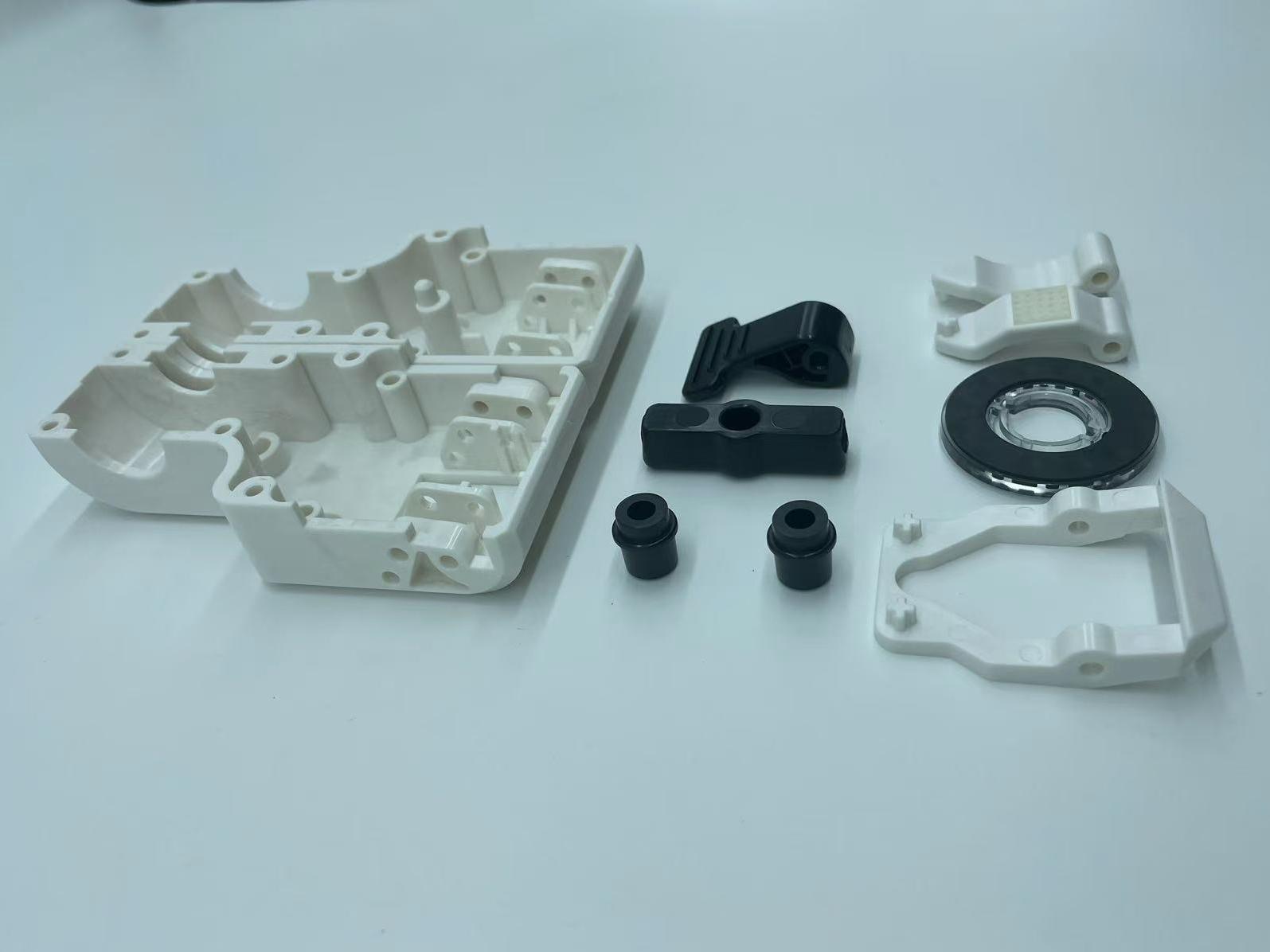 Revolutionizing Medical Equipment Assembly with Advanced Plastic Injection Molding for Healthcare 3