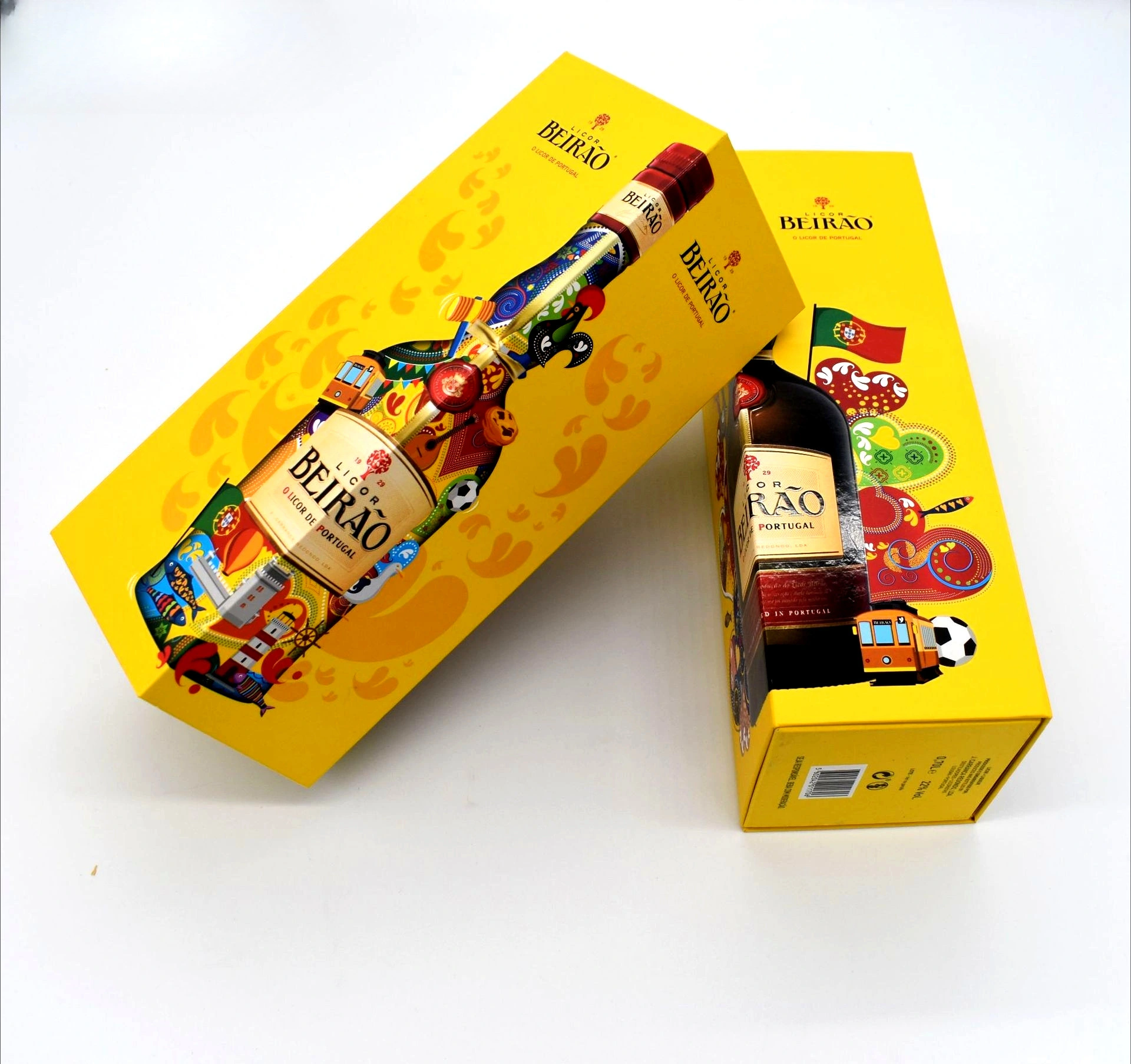 Portugal Style Yellow Liquor Packaging Box 1