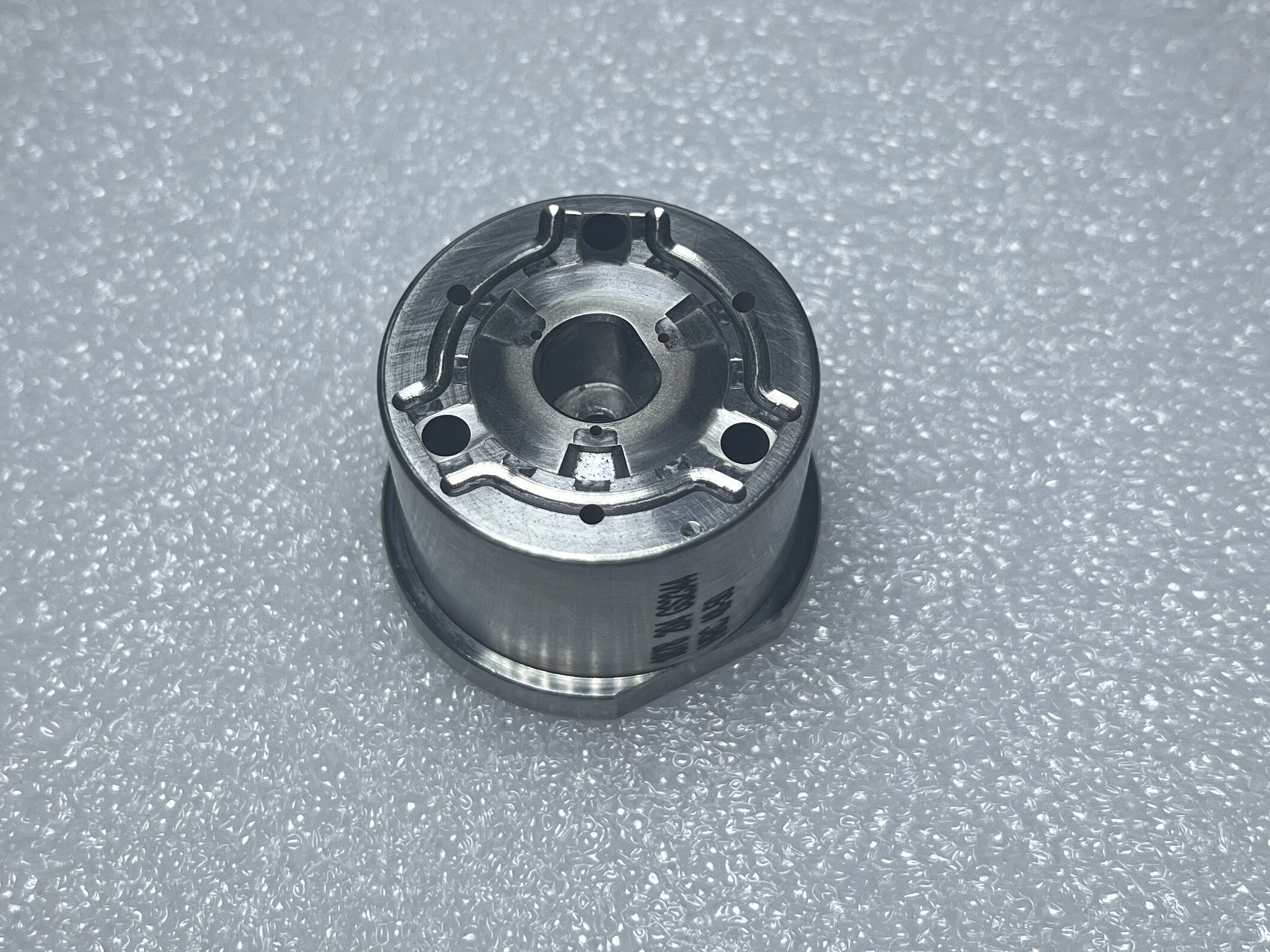 Révolutionner la fabrication de pièces automobiles avec des moules d'injection plastique avec insert 4