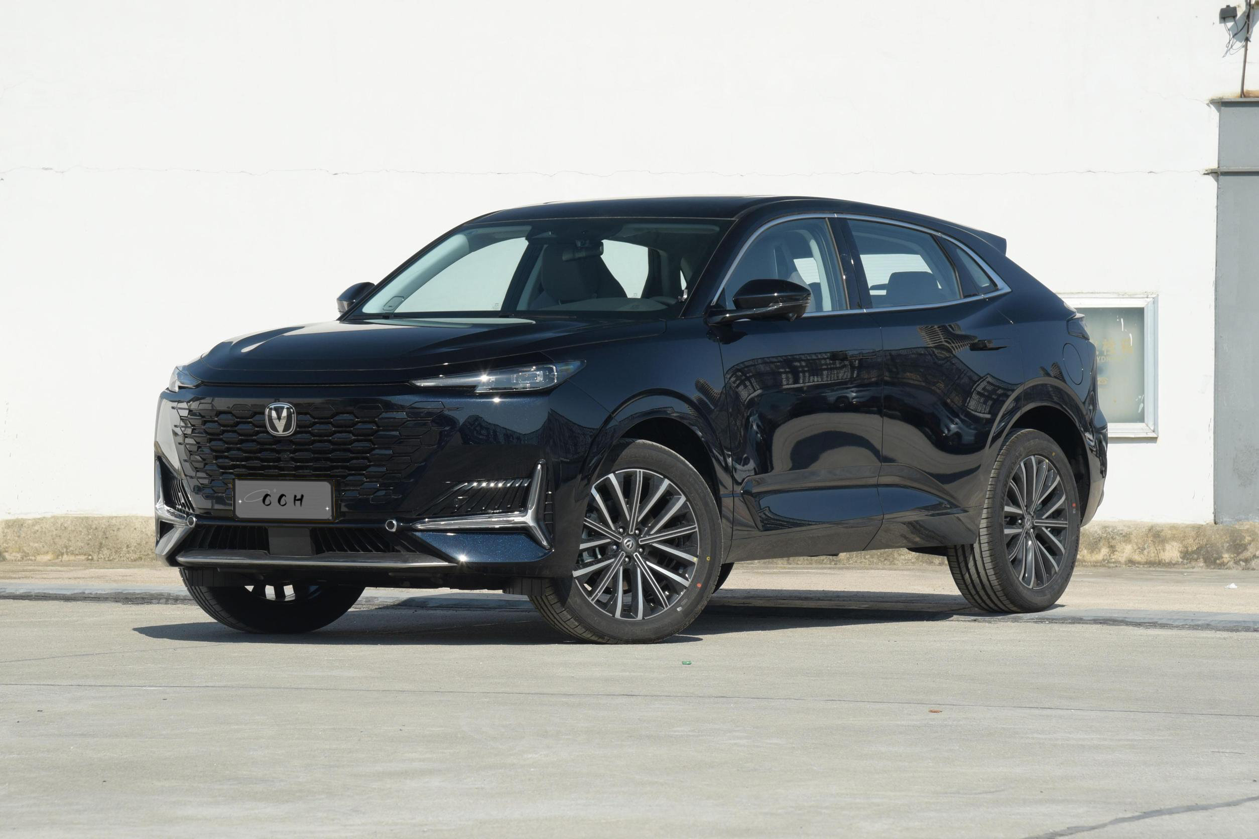 Changan UNI-K SUV 2024 New Drive מכוניות בנזין אוטומטיות עם 2.0T 233ps 4 דלתות 5 מושבים SUV בינוני במחיר זול 8