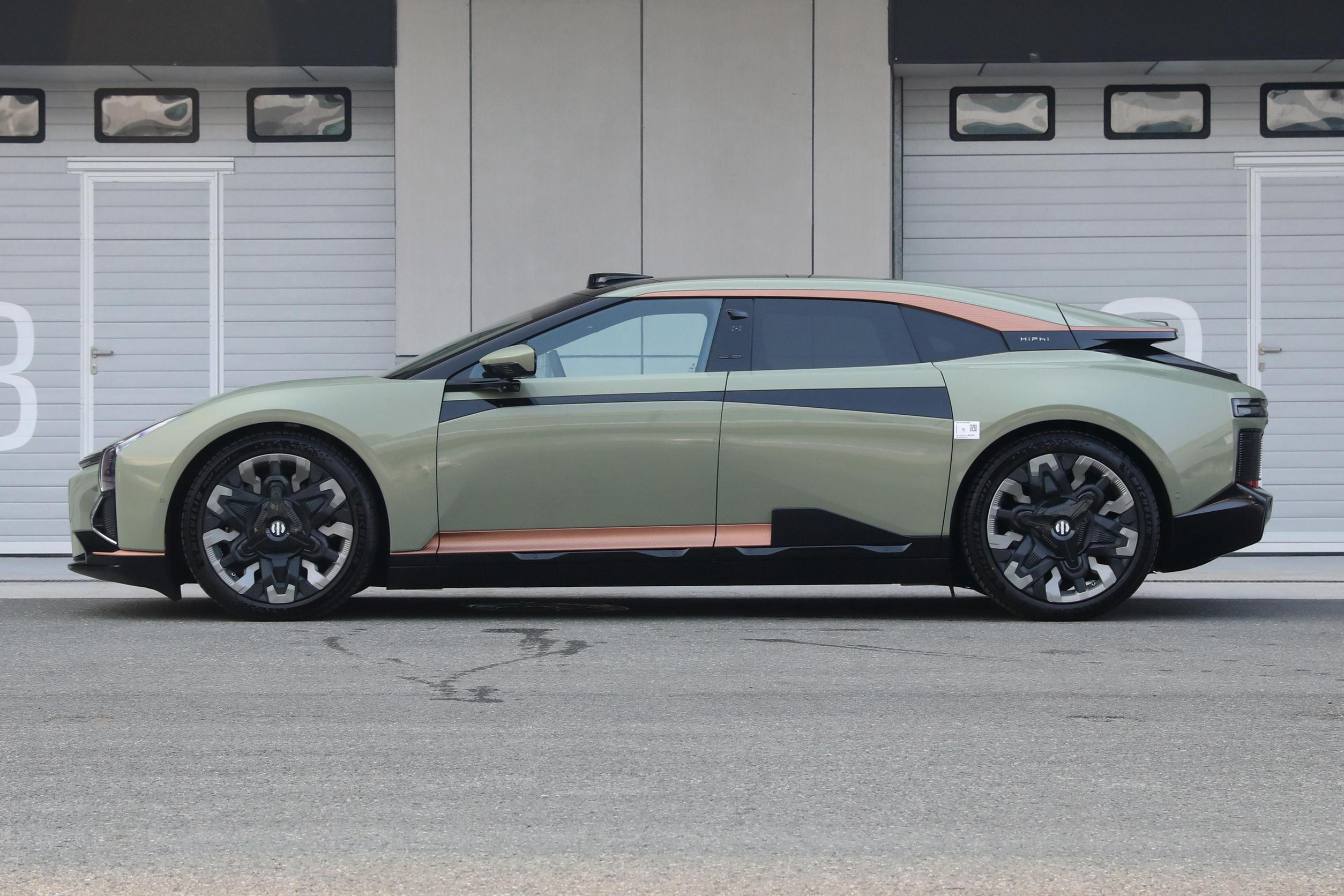 HiPhi Z 2023 Berline électrique avec 4 sièges double moteurs Vitesse maximale 200 km/h 4WD Batterie au lithium ternaire Voiture électrique pure à bas prix 10