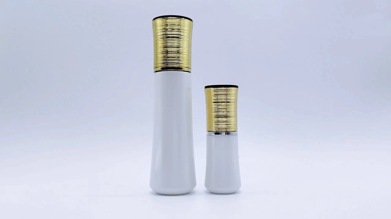 Glamorous 40ml/170ml Pearl White PP lotion bottles with Gold caps 1