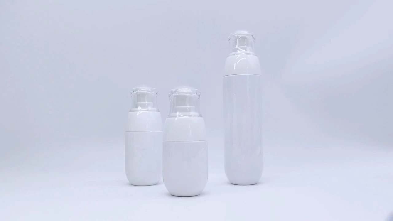 Glamorous 50ml/60ml/100ml white lotion bottles with airless pump 1