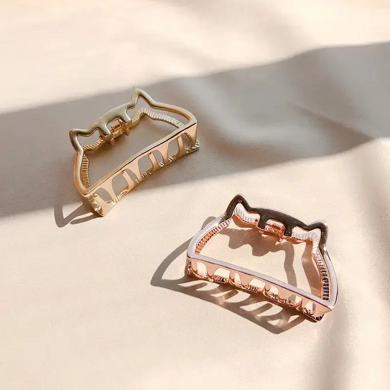 DOWELL Wholesale Korean sweet cat cute medium hair claws accessories for women bright metal claw hair clips 1