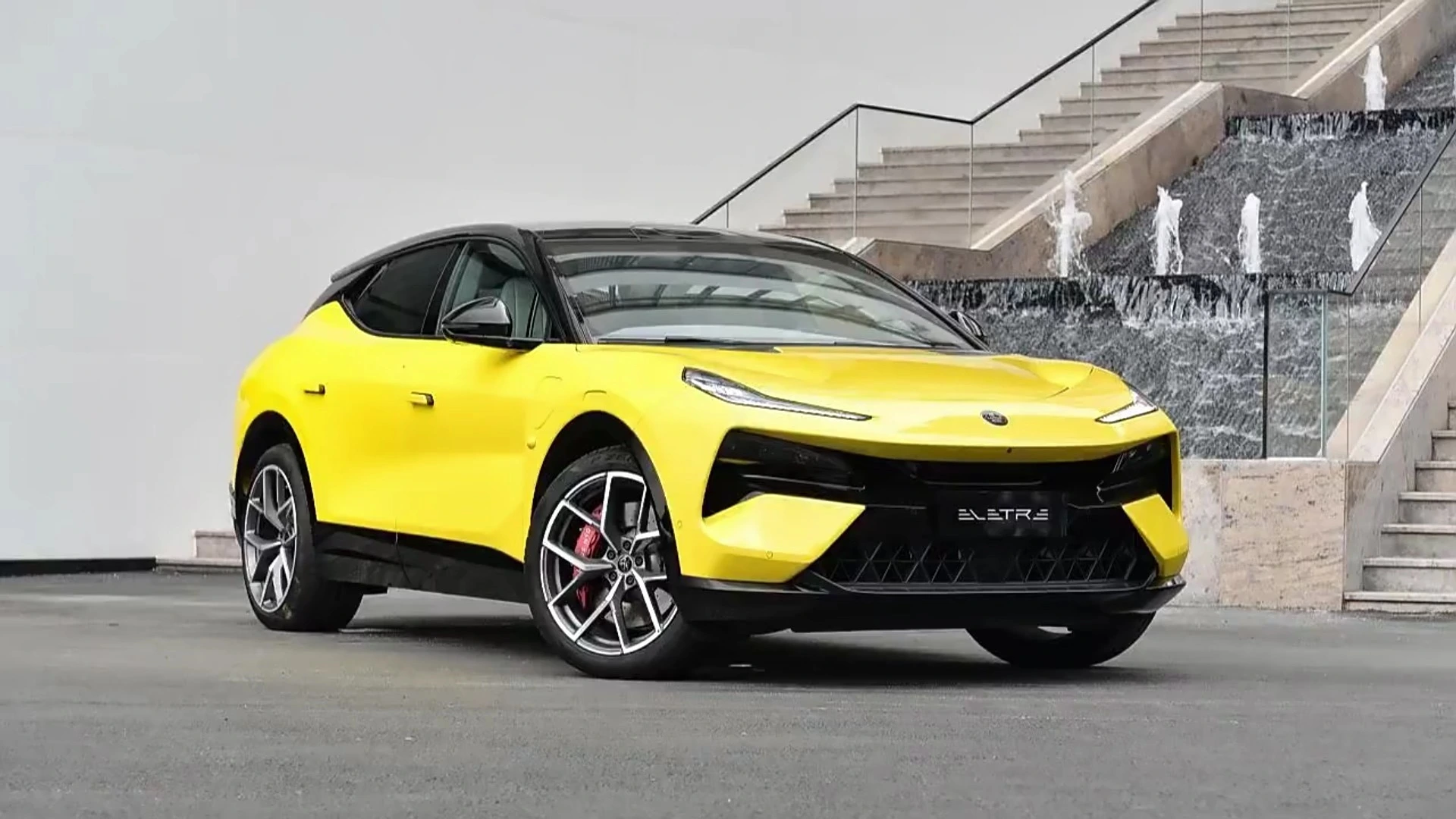 Lotus Eletre L + 2024 Pure Electric SUV com motor duplo 4Wd 5 portas 5 assentos Longo alcance 650 km de alta velocidade Grande carro superesportivo para venda 1