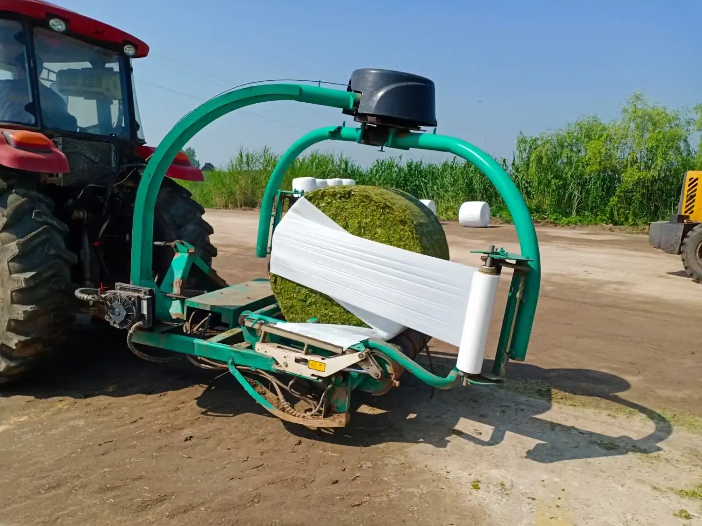 Haylage Wrapper - - AGRI Wrap 4