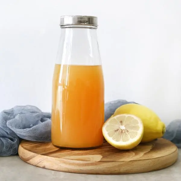 Haute qualité personnalisé 500 ml 750 ml 1000 ml presse-agrumes vide bouteilles en verre pour boissons avec couvercle en métal 1