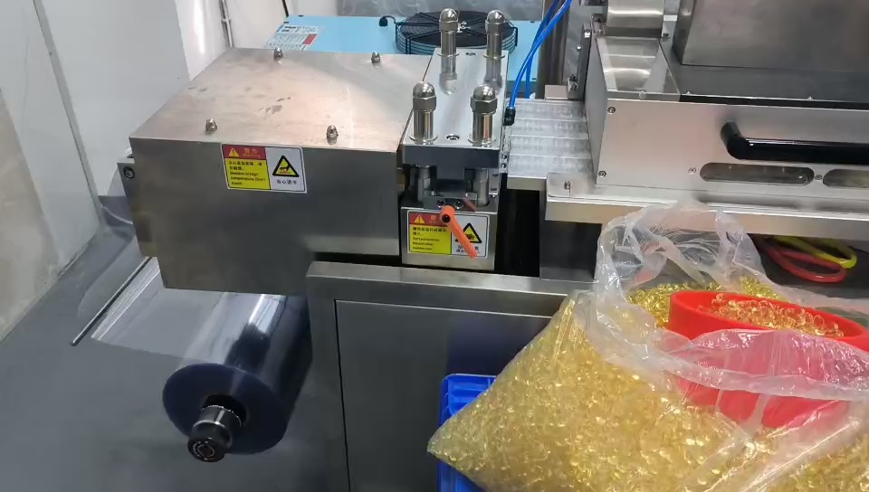 Mesin pengepakan melepuh plastik aluminium 1