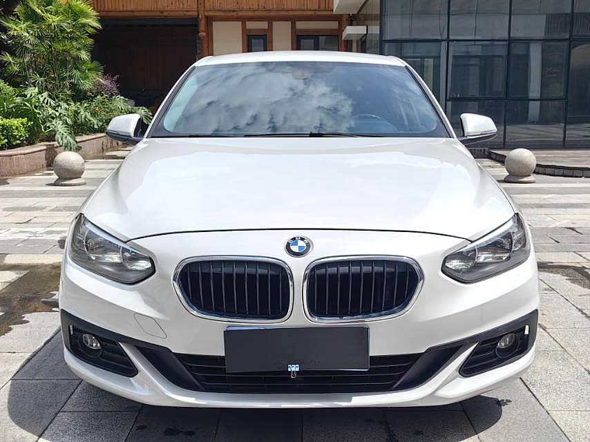 سيارة BMW 1 Series 2018 مع 118i 1.5T Fashion Edition سيدان تعمل بالبنزين، سيارة تعمل بالغاز/البنزين باليد اليسرى للسيارات المستعملة بأسعار رخيصة 3