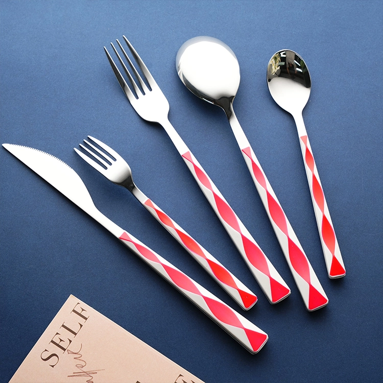 New Arrival Stainless Cutlery Set with Plastic Handles 1