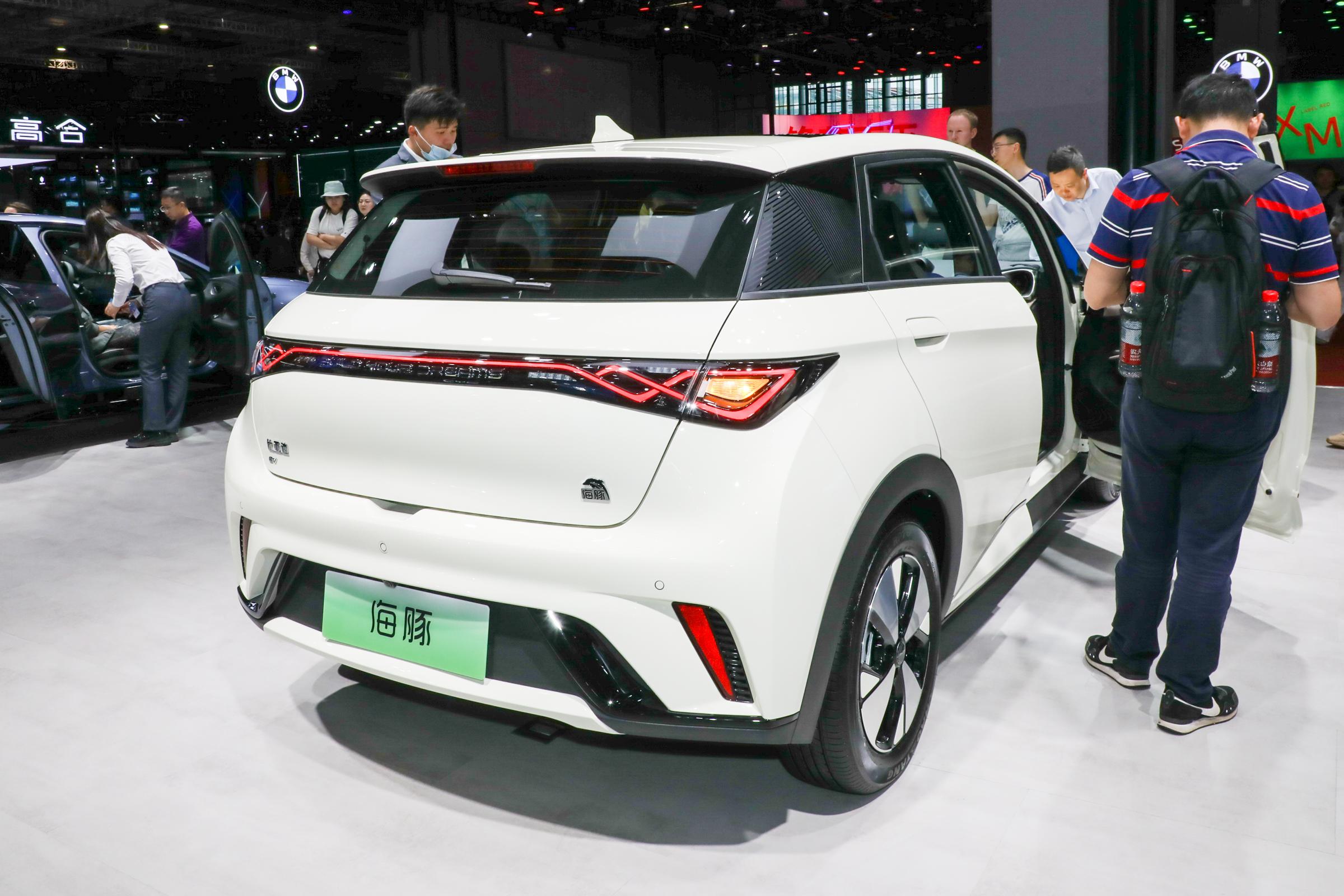 BYD Dolphin 2025 with Knight Edition 520KM New Energy Pure Electric 5 Seats Small SUV Ev Vehicles Electric for new car sale 9