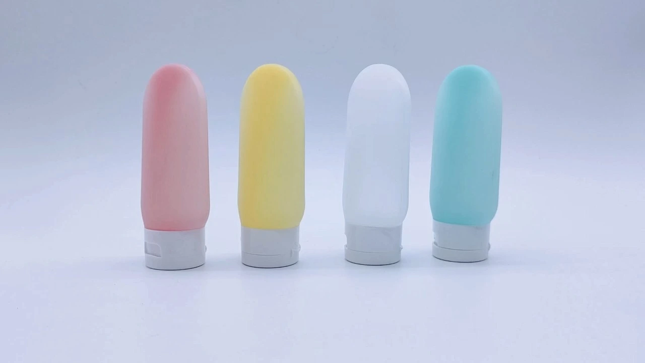 Tubo de protector solar de silicona flexible de 60 ml con tapa abatible 1