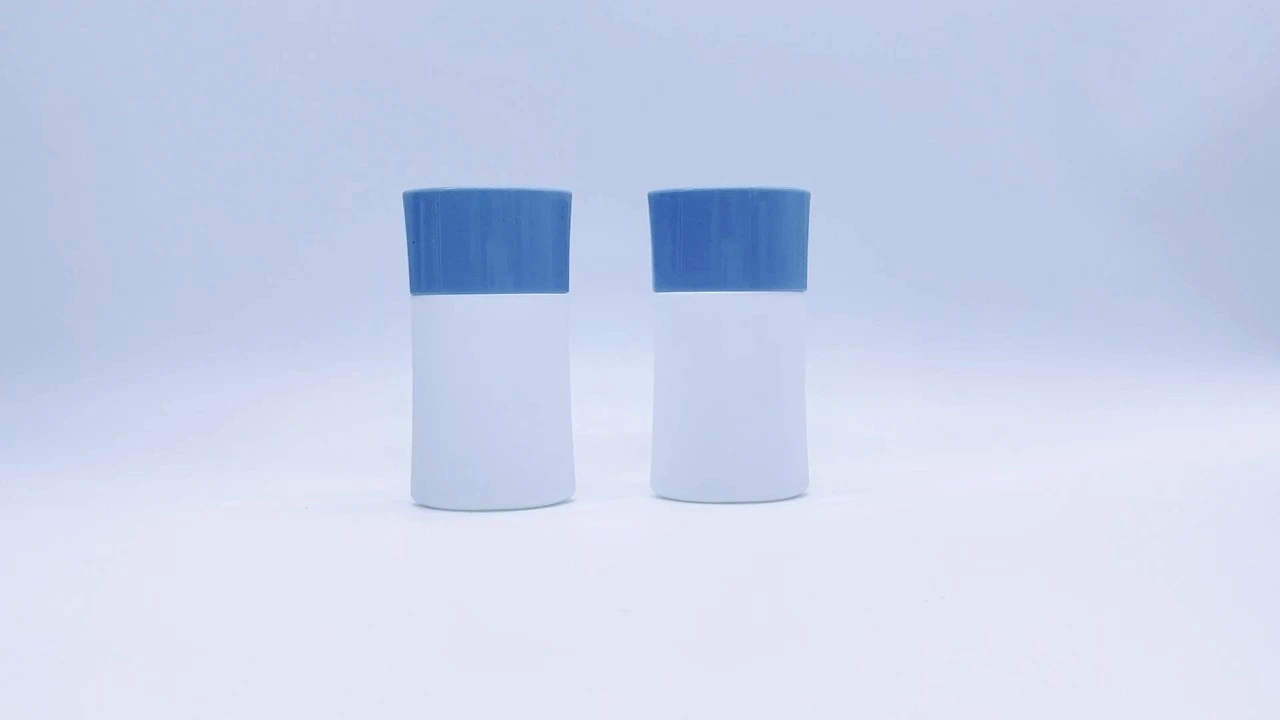 Frascos glamurosos de polietileno blanco de 40 ml para loción, crema BB y protector solar. 1