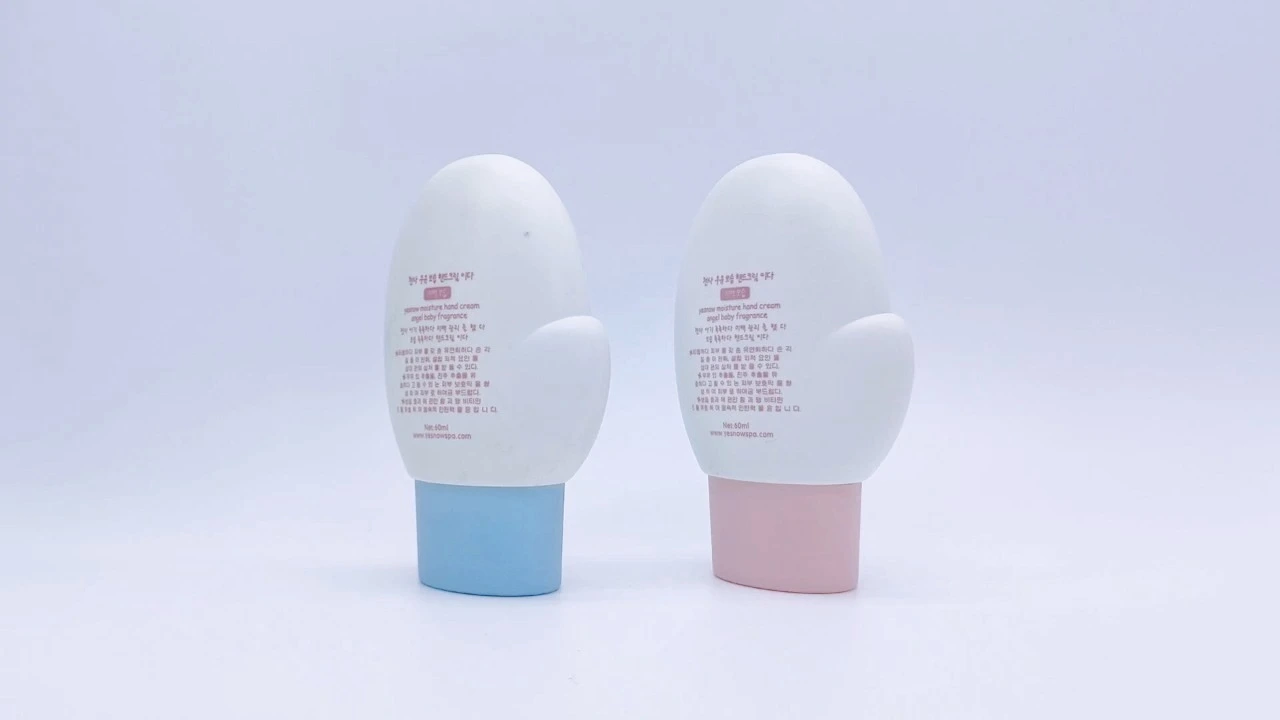 Glamorous 60ml white PE baby hand shape squeeze lotion bottles,sunscreen jars 1