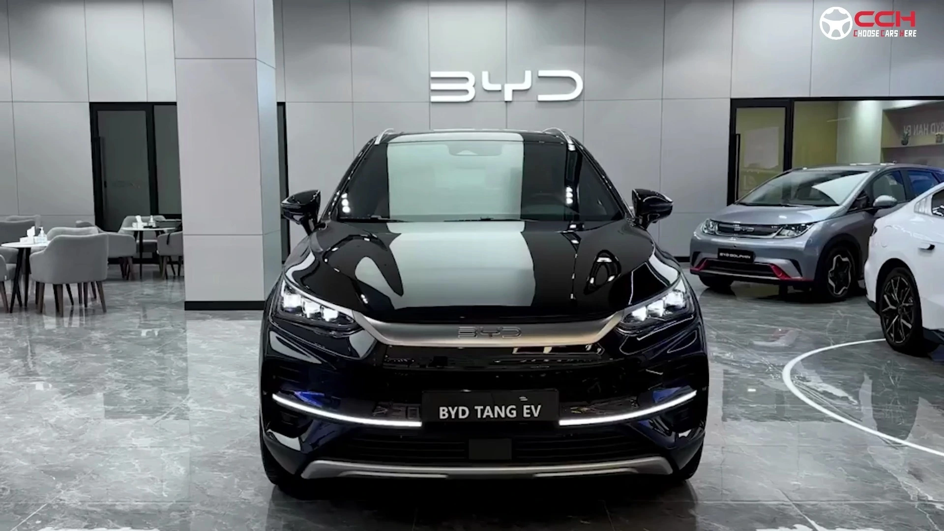 BYD Tang EV 2024 con Honor Edition 730KM Coche eléctrico puro premium 2WD 5 puertas 7 asientos Vehículo nuevo de energía izquierdo 245ps SUV EV de alta velocidad en venta barata 1