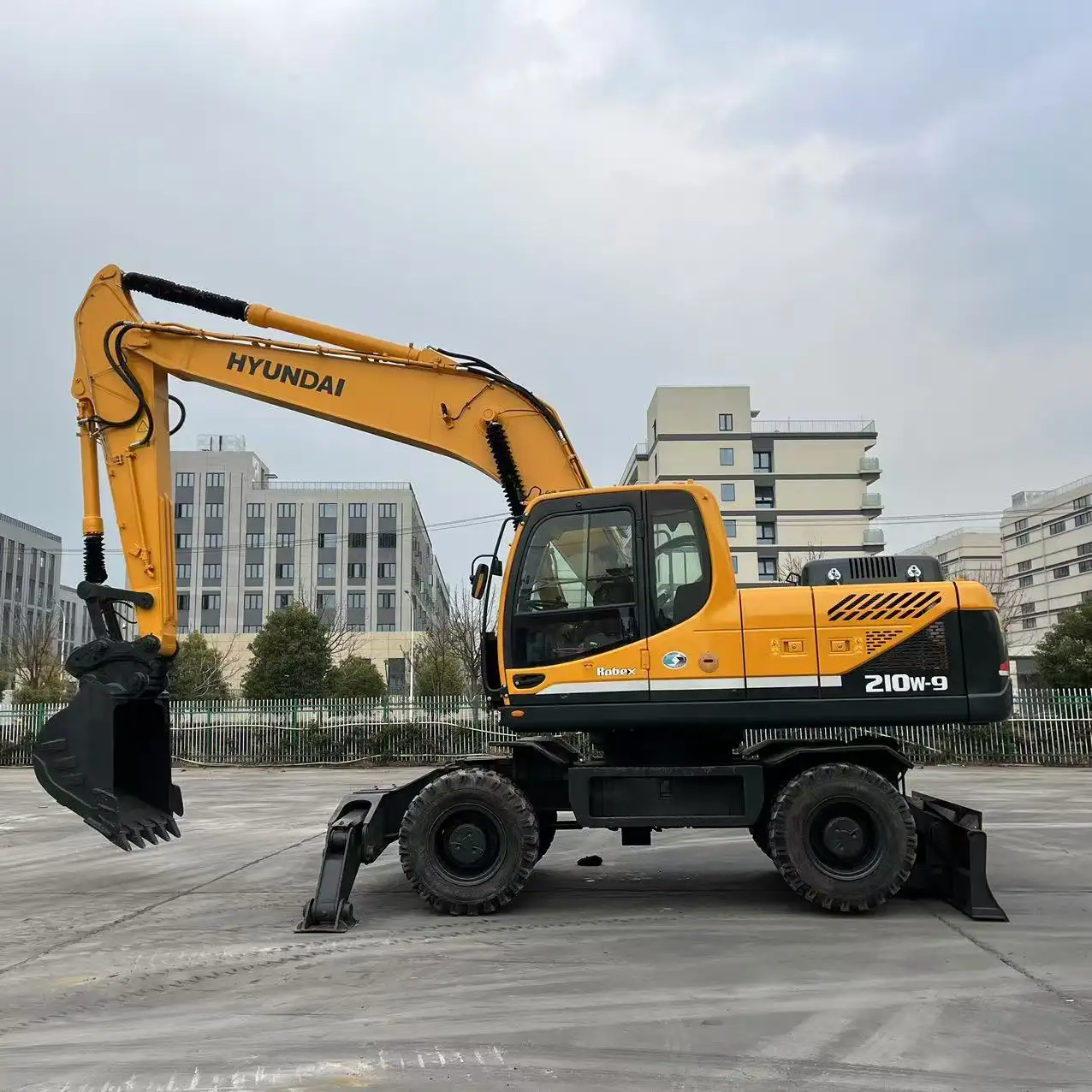 #Unleashing the Power of Your Used Track Excavator: Tips and Tricks 1