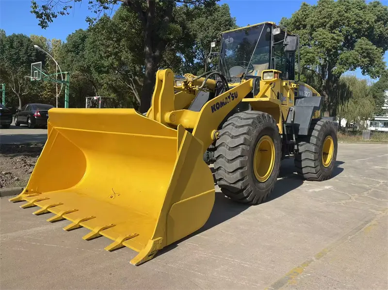 Cyq Used Excavator Used Wheel Loader WA320-5 Used Wheel Loaderfor Business 4