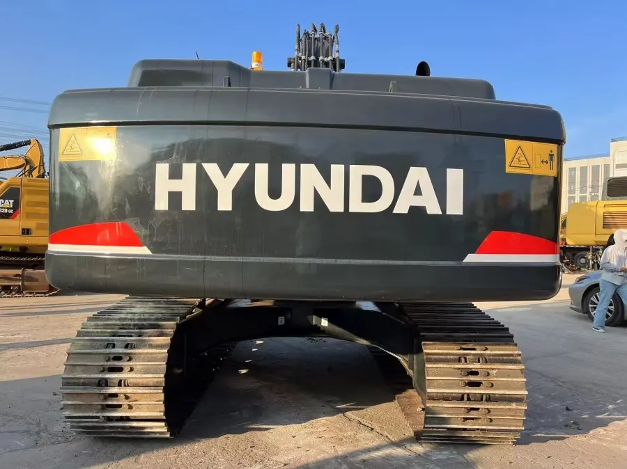 Second Hand Diggers Factory R220LC-9S 5