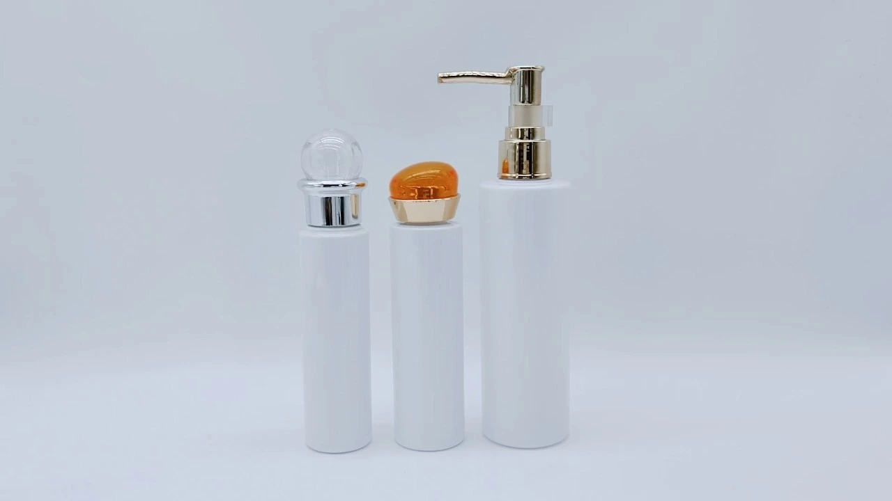Glamorous 100ml/200ml white smooth PE skin care packaging body Lotion bottle 1