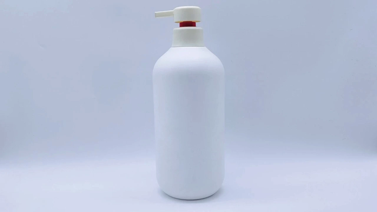 Glamorous 1050ml white PE skin care packaging body Lotion bottle 1