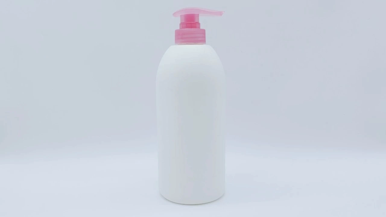 Glamorous 750ml white PE skin care packaging body Lotion bottle 1