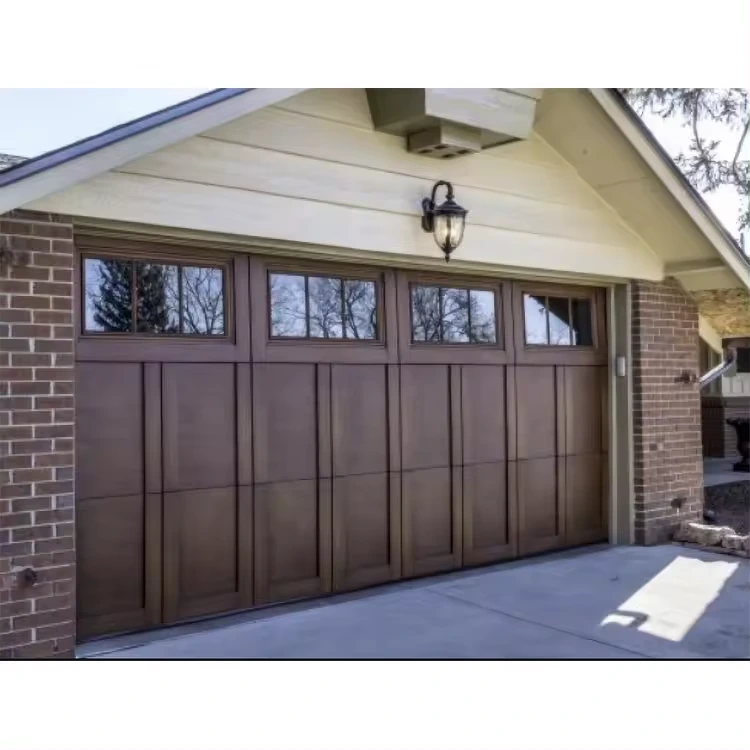 Puertas de garaje con paneles de madera: soluciones de puertas residenciales de alta calidad 1