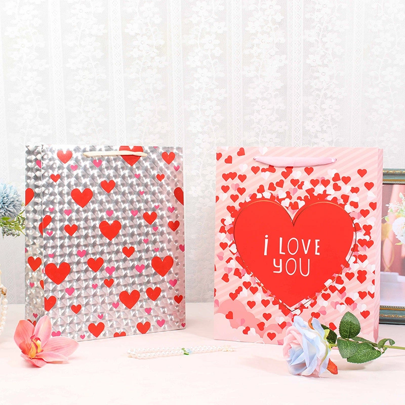 Wholesale Holographic Film Gift Ppaer Bags For Valentine's Day Love Hearted Printed Paper Bag OEM/ODM