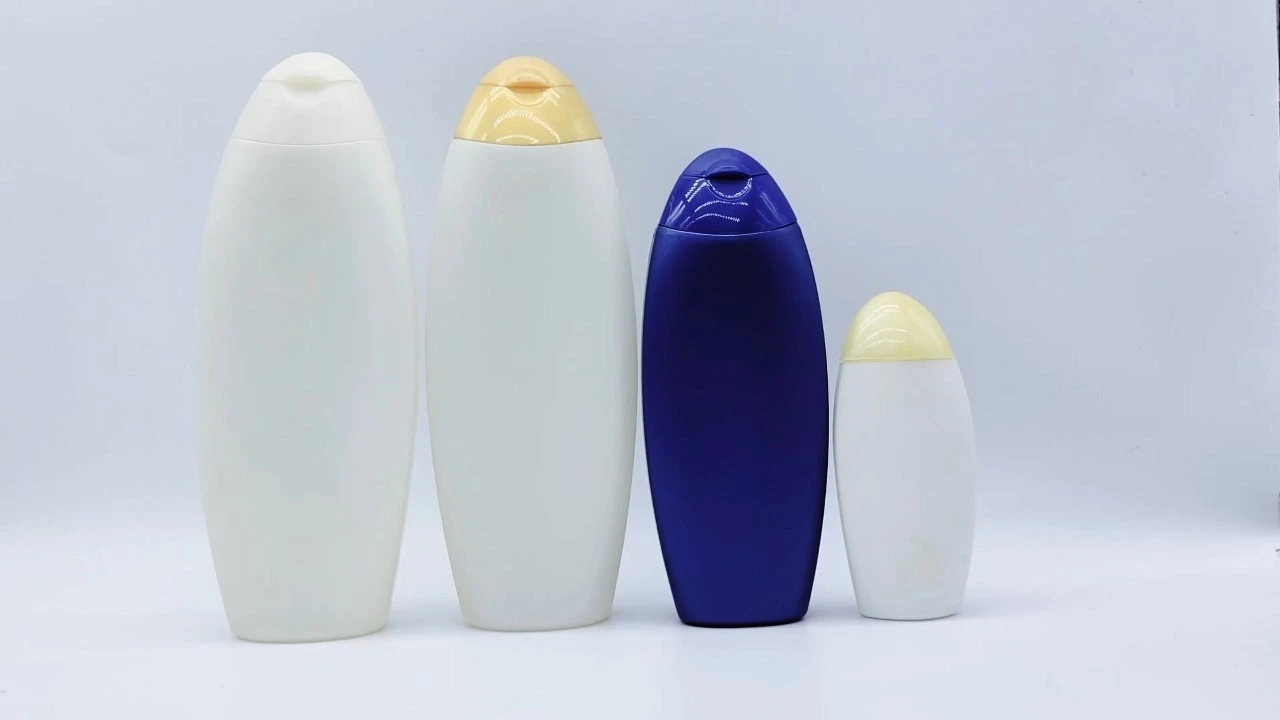 Botella de champú y acondicionador de PE blanca/azul de 90 ml/250 ml/400 ml para el cuidado de la piel. 1