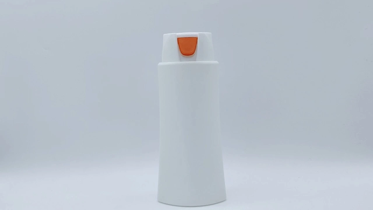 Glamorous 360ml white PE shampoo conditioner bottle for skin care packaging 1