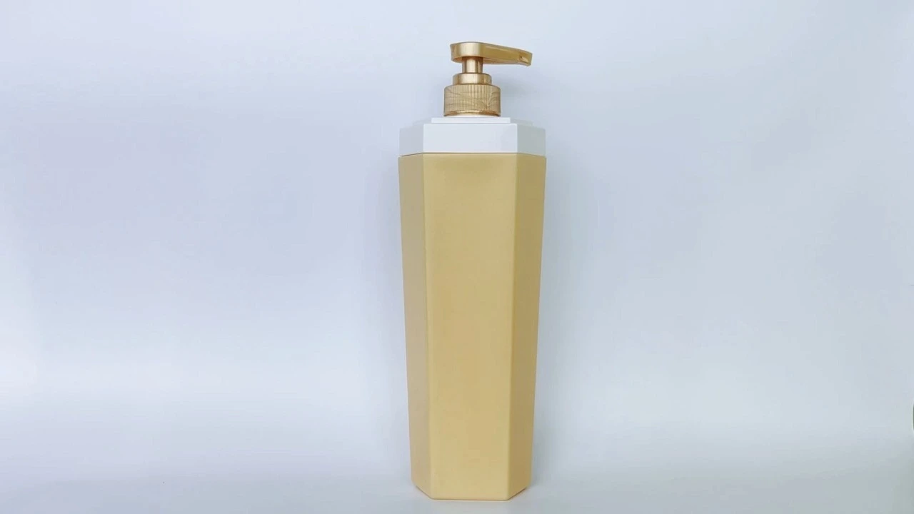 Glamorous 800ml Golded PE shampoo conditioner bottle for skin care packaging 1