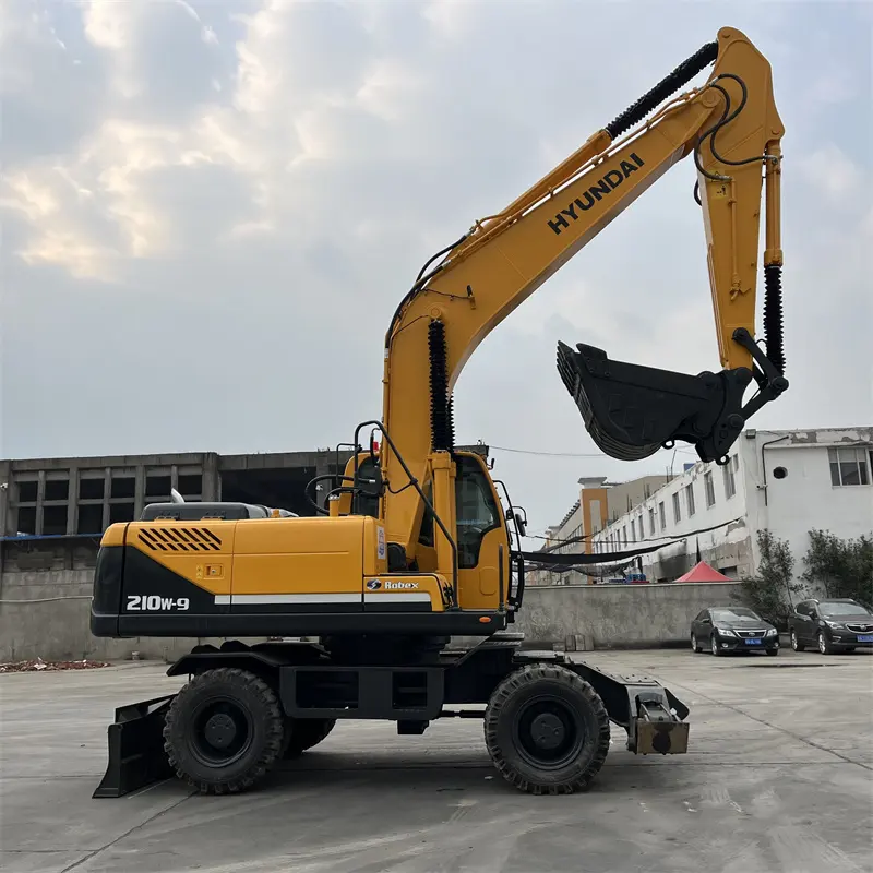 Second Hand Diggers 20560KGS by Cyq Used Excavator 2