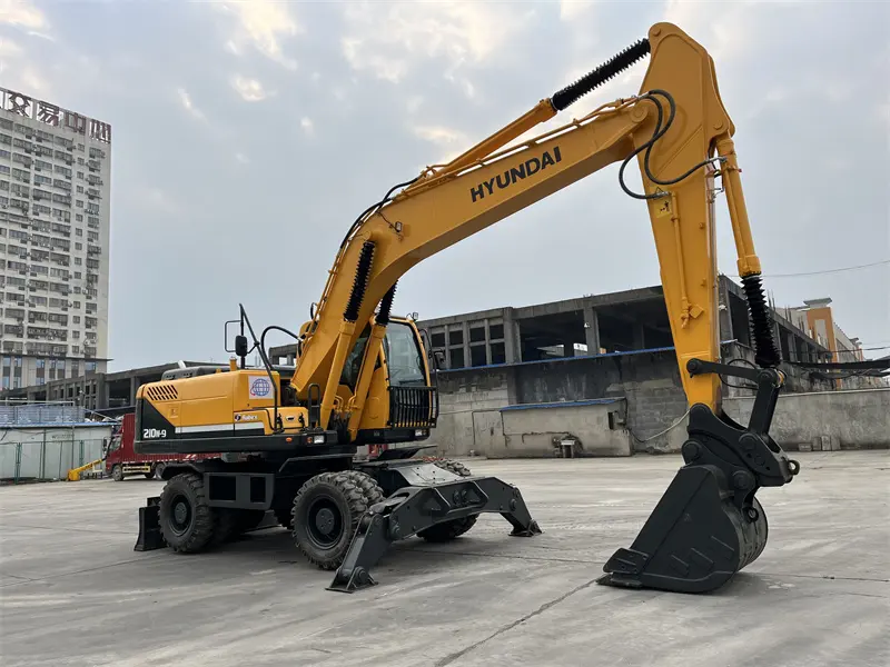 Second Hand Diggers 20560KGS by Cyq Used Excavator 4