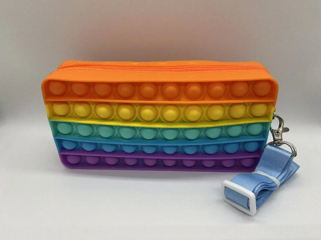 Hot Selling Silicone Protective Cover Supplier for Baby Cutlery 2