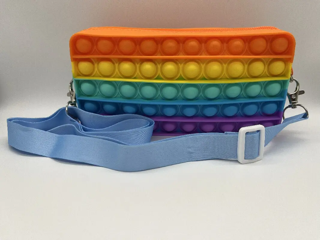 Hot Selling Silicone Protective Cover Supplier for Baby Cutlery 3
