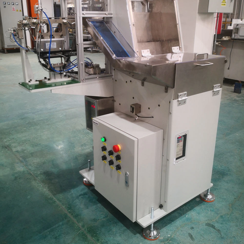 Automatic step feeder for screw bolt with parts escapement and control system TUF-ST40L 1