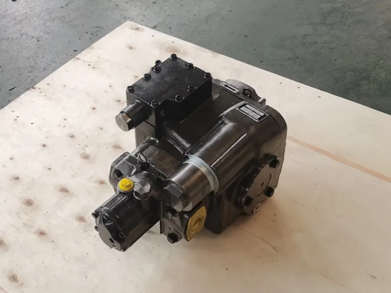 Hydrostatic Motors and Pumps 90ml/r by Highland Hydraulic 5