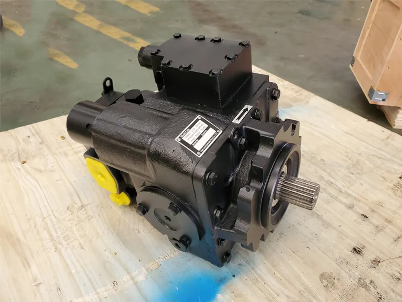 Hydrostatic Motors and Pumps 90ml/r by Highland Hydraulic 3