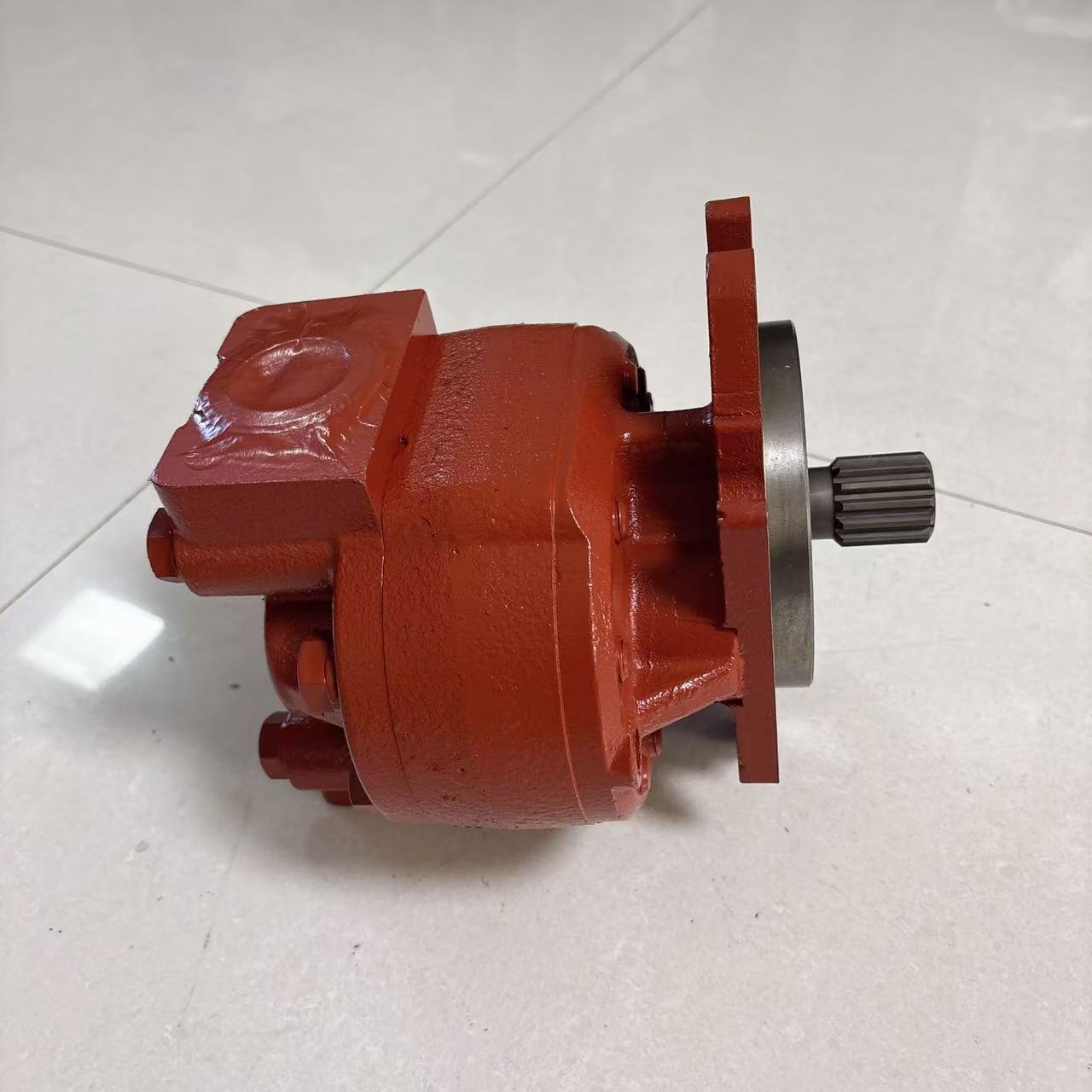 POMPA IDRAULICA SINGOLA A INGRANAGGI KYB KFP5163CSMSFH B5500-01502 per PALA GOMMATA TCM 4