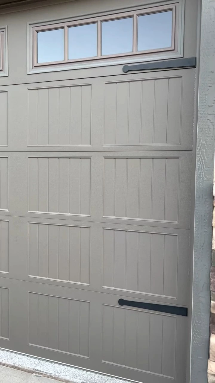 Villa PU Foam Insulated Garage Door for Commercial and Industrial Use 1