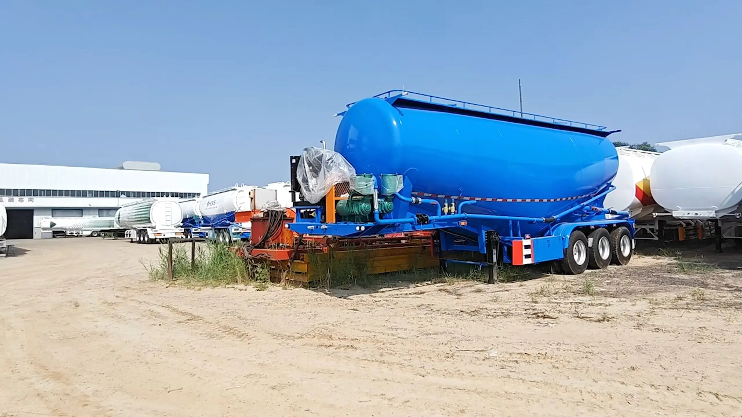 Bulk Cement Tank Semi Trailer 1