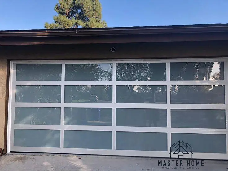 MASTER HOME modern overhead lifting up white aluminum frame frosted glass garage door 1