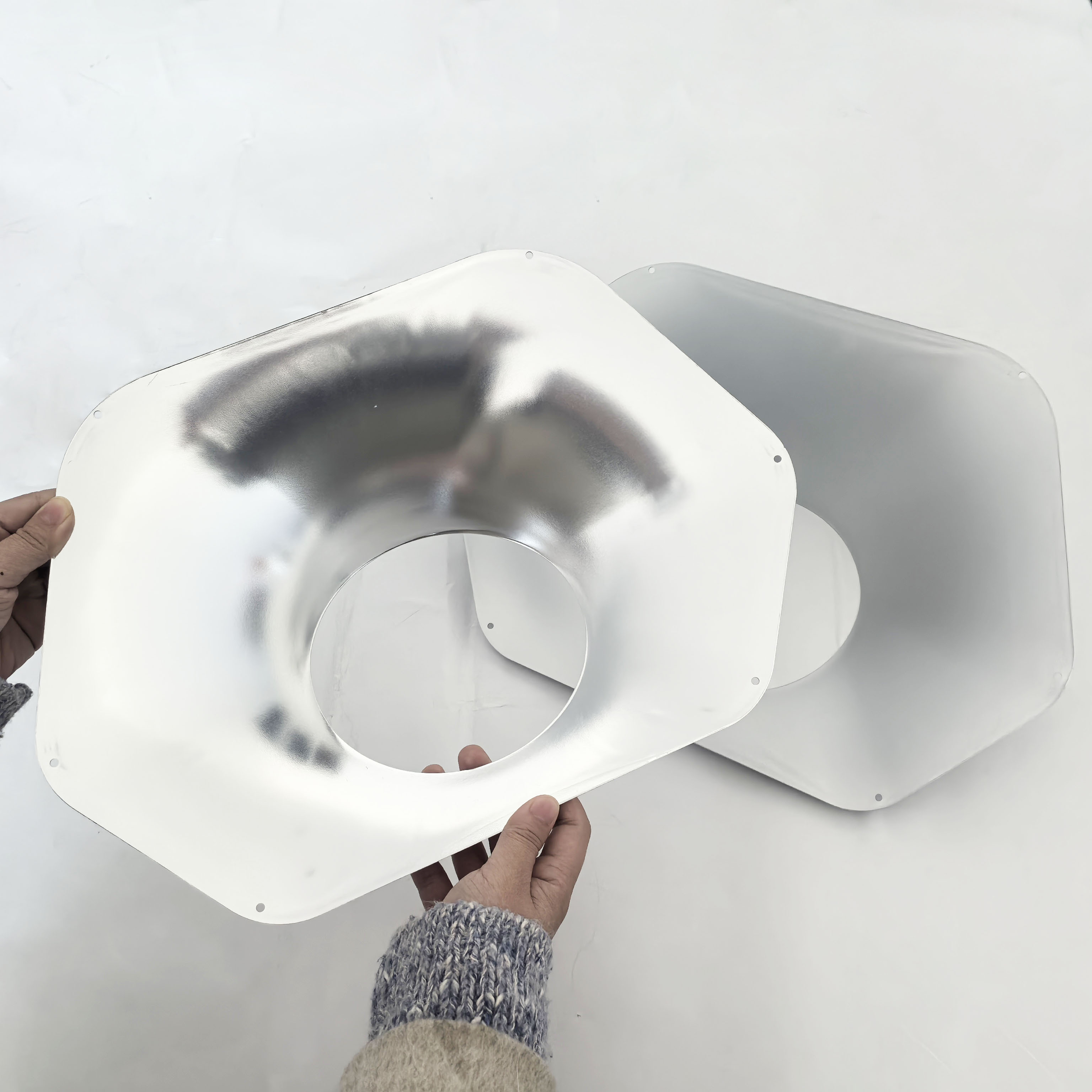 Sheet Metal 5052 Aluminum Deep Drawing Fabrication for Light Housing 2