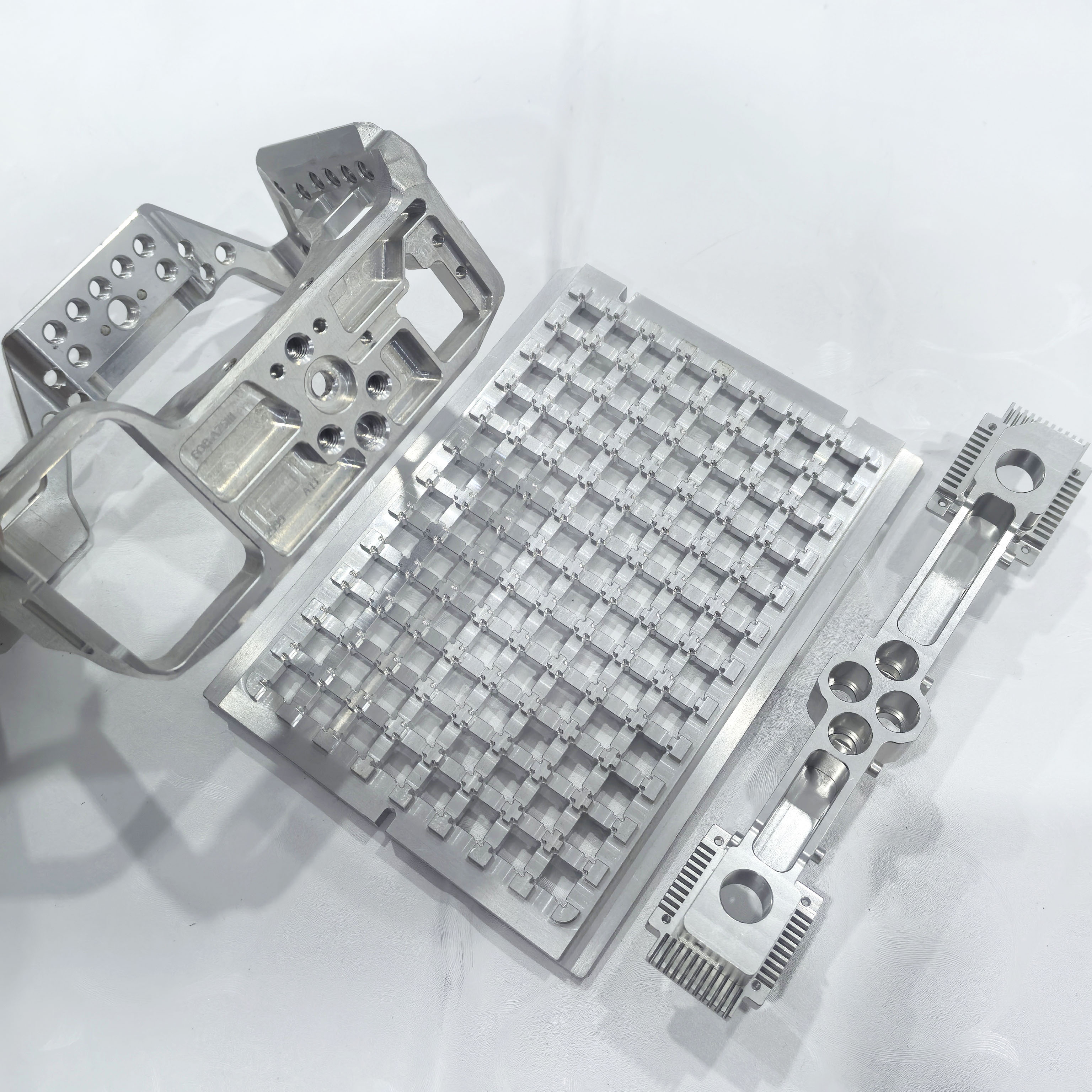 Custom CNC 5 Axis Machining, Turning, and Milling Parts: Precision Engineering for Complex Components 4