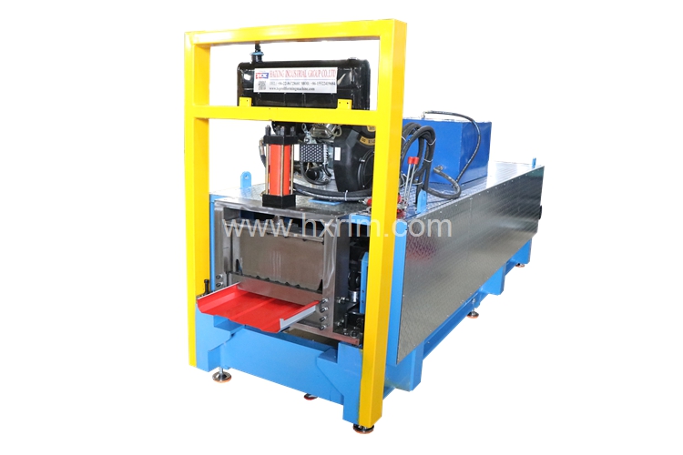 Machine de profilage à rouleaux pour panneaux de toiture à joints debout | HAIXING 4