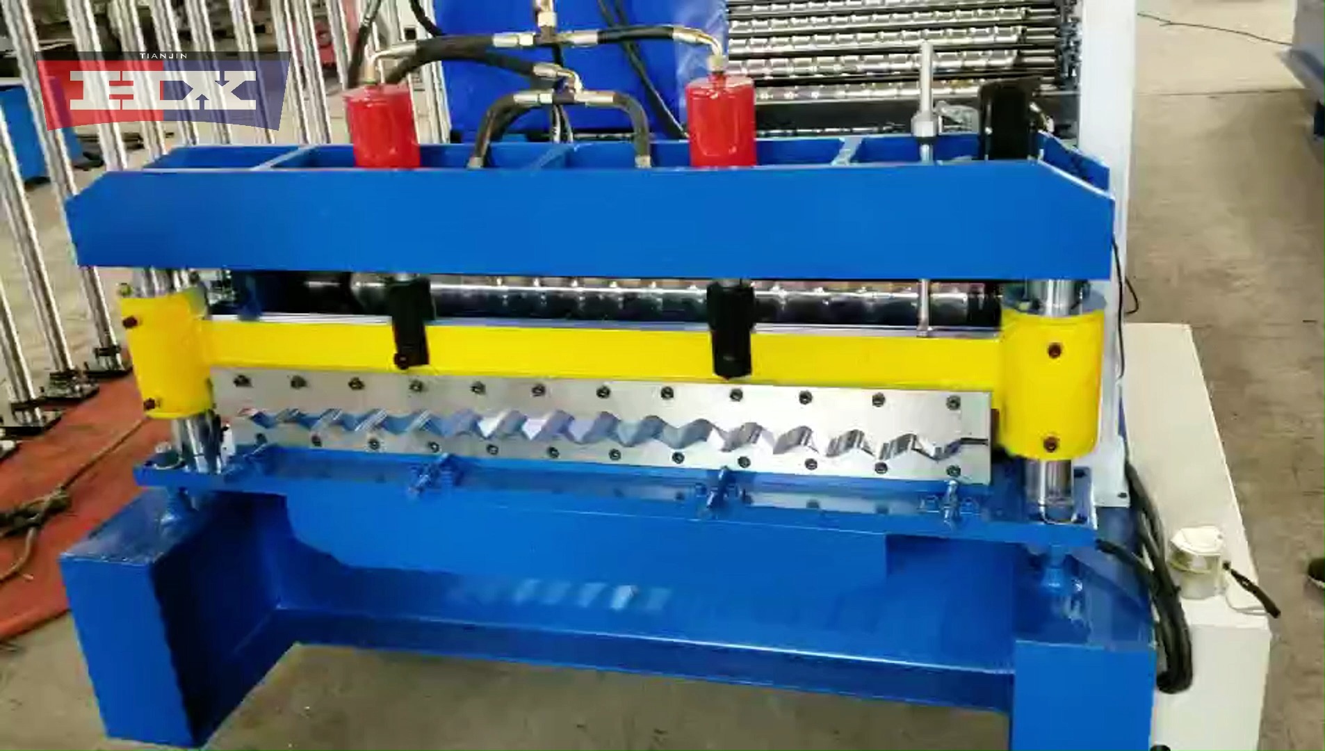 Máquina de formação de telhado galvanizado corrugado 1